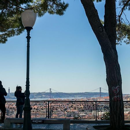 Happy Stay Lisbon - Suite With A View, Private Terrace & Ac Екстериор снимка