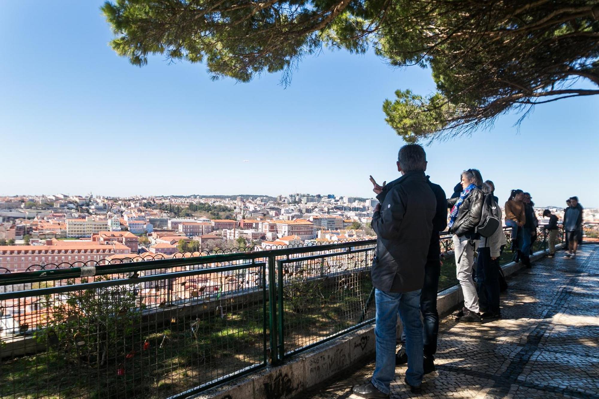 Happy Stay Lisbon - Suite With A View, Private Terrace & Ac Екстериор снимка