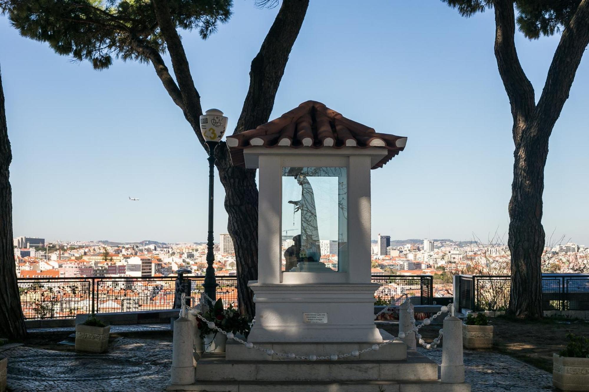Happy Stay Lisbon - Suite With A View, Private Terrace & Ac Екстериор снимка